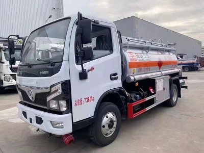 國六東風(fēng)福瑞卡5噸油罐車